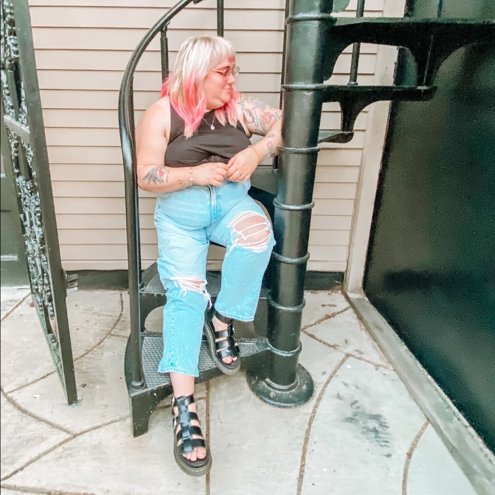 Meet your Posher, Victoria